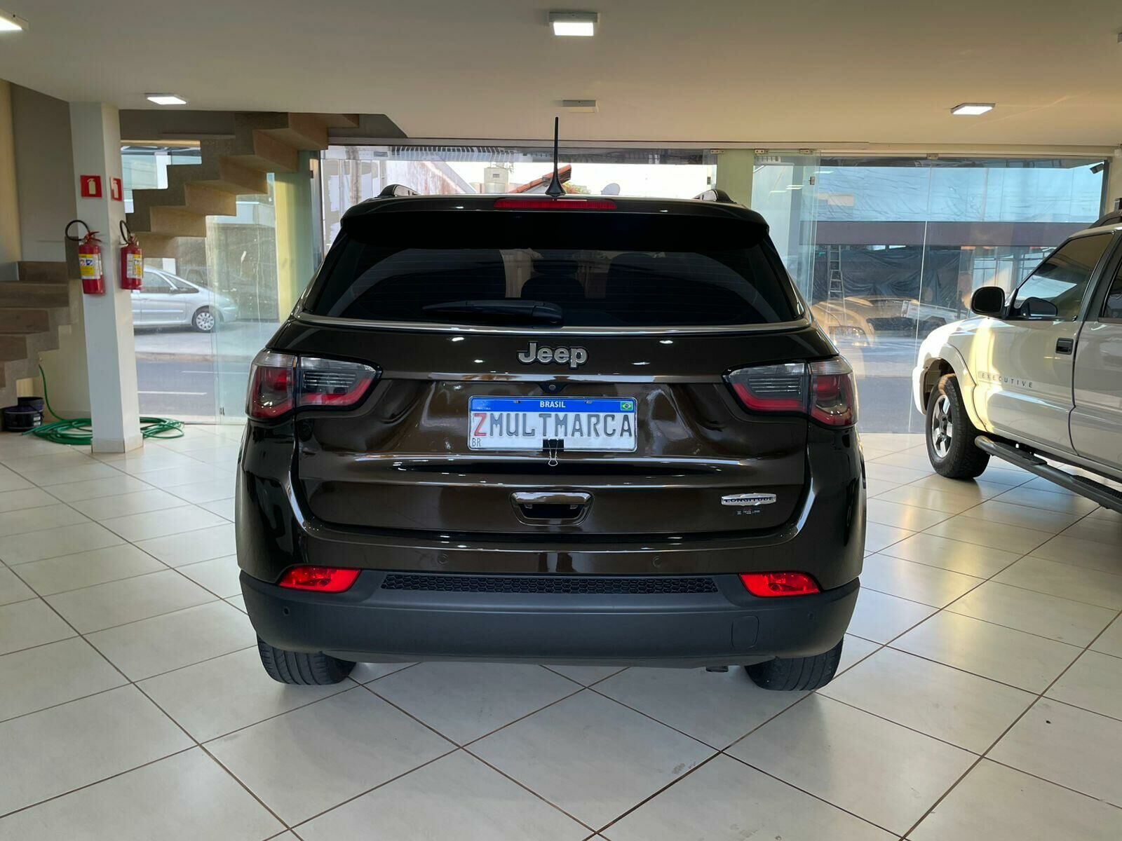 Imagem do veículo  JEEP COMPASS LONGITUDE 2.0
